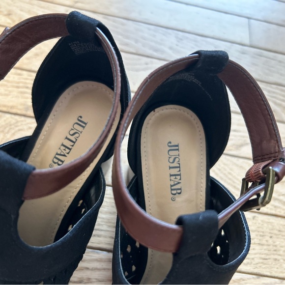 Justfab Renee black with brown straps sandals & peep toe - Picture 4 of 11